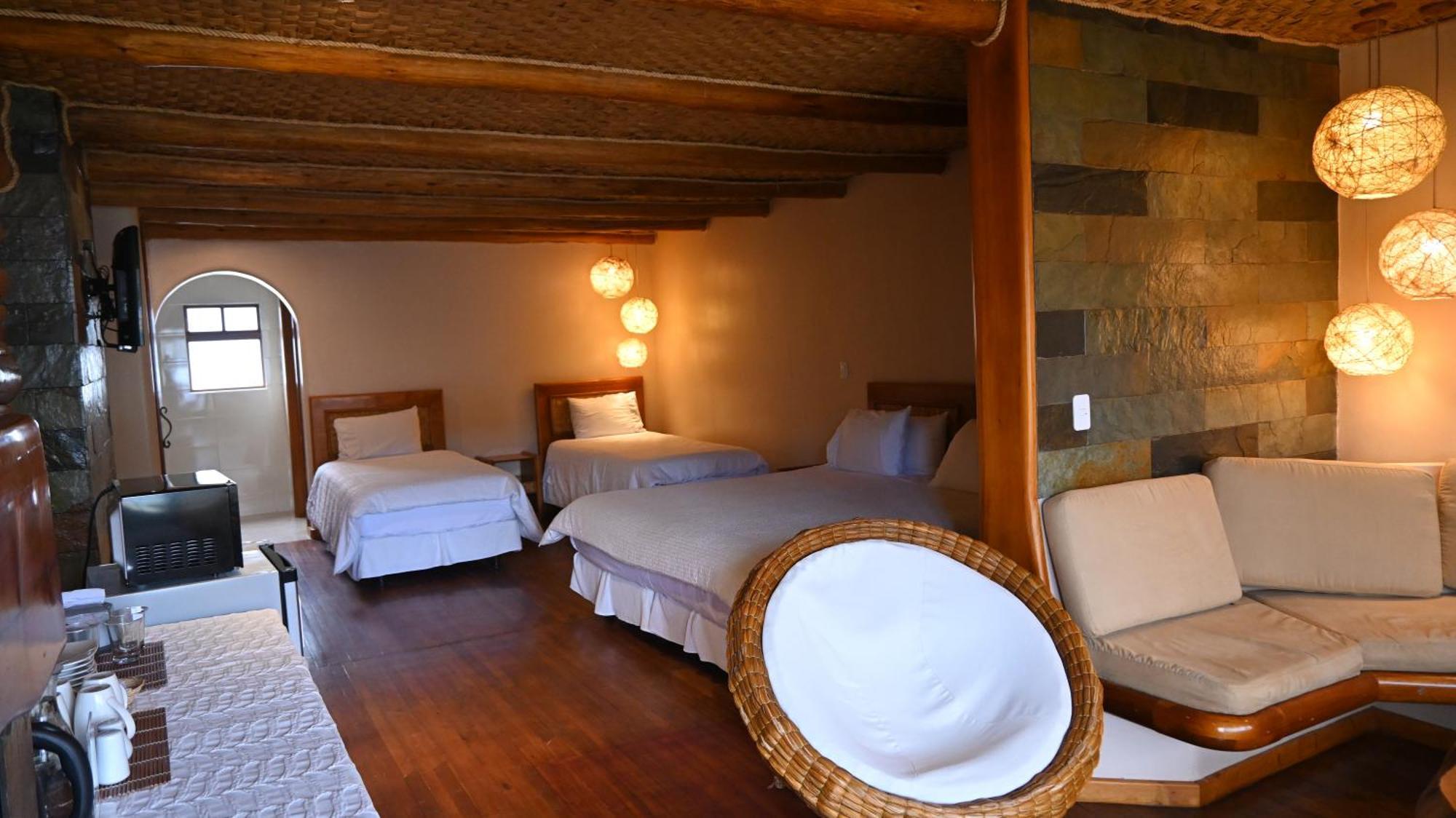 אוטהוואלו Hosteria Cabanas Del Lago מראה חיצוני תמונה